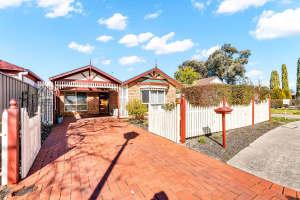 Neat, Sweet & Complete! Golden Grove Tea Tree Gully Area Preview