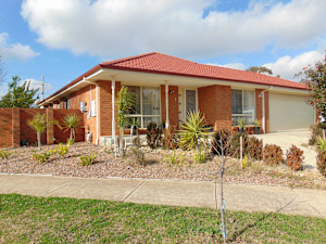 Large Family Home - 3 Bedrooms + Study Shepparton Shepparton City Preview