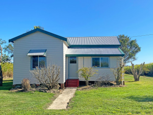 CHARMING 2 BEDROOM COTTAGE Lawrence Clarence Valley Preview