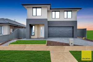 BRAND NEW ELEGANT FAMILY HOME FOR RENT !! Mount Cottrell Melton Area Preview