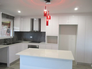 Beautifully renovated apartment at rear of complex.... Sylvania Sutherland Area Preview