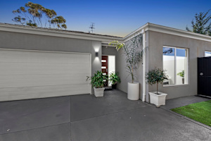 Modern Single Level Townhouse. Prime Location! Bacchus Marsh Moorabool Area Preview