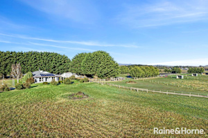 21.75 Acres - Perfect for Horse Enthusiasts - The Ideal Country Retreat Macedon Ranges Preview