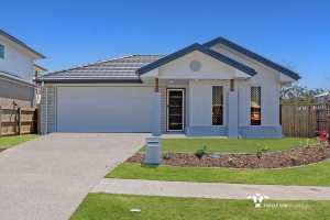 Hamptons home with self-contained granny style flat. Springfield Lakes Ipswich City Preview