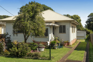 Affordable Entry-Level Home, just 700m from the water Woody Point Redcliffe Area Preview