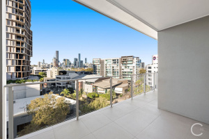 TOP FLOOR APARTMENT - 2 CAR SPACES Milton Brisbane North West Preview