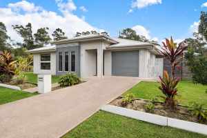 Picturesque greenery views from all 3 Bedrooms! Landsborough Caloundra Area Preview