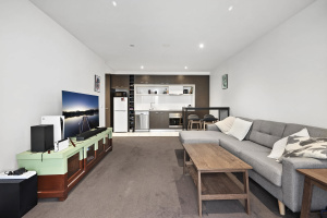 CONTEMPORARY STYLE, COSMOPOLITAN SETTING Collingwood Yarra Area Preview