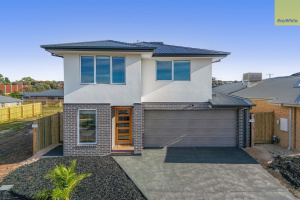 NEWLY BUILT FAMILY HOME Darley Moorabool Area Preview