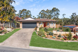 OUTSTANDING RENOVATION IN REDBANK PLAINS Redbank Plains Ipswich City Preview