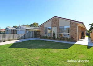 3 BEDROOM IN A QUIET AREA Urangan Fraser Coast Preview