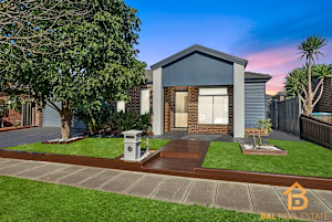 LUXURIOUS AND WELCOMING HOME AT A PRIME LOCATION!!! Tarneit Wyndham Area Preview