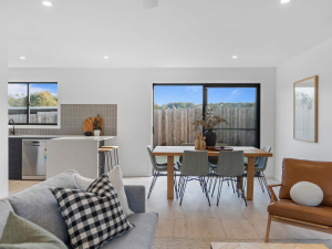 Surry Hills Meets Lake Mac! Uber-Modern Freestanding Townhouse in Boutique Development. Ready to Move In Now! Mount Hutton Lake Macquarie Area Preview