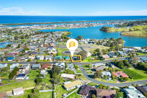 5 Bedroom Oceanview Oasis Lakes Entrance East Gippsland Preview