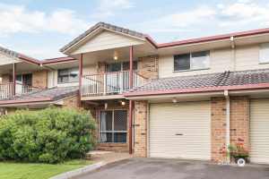 Renovated townhouse in a private and secure complex Calamvale Brisbane South West Preview