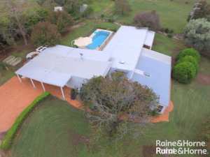 EXTRAORDINARY HOME AMONGST THE GUM TREES Quirindi Liverpool Plains Preview