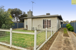 CHARACTER CHARM IN A CENTRAL LOCATION Bacchus Marsh Moorabool Area Preview