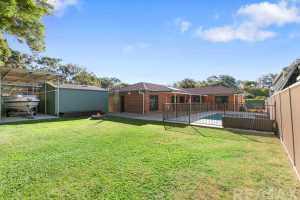 Large Private Family Home in Quiet Cul-De-Sac Redland Bay Redland Area Preview