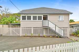 RENOVATED GEM IN THE HEART OF DARRA Darra Brisbane South West Preview