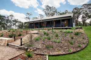 CONTEMPORARY MOUNTAIN ESCAPE SITUATED ON IDYLLIC ACREAGE Kanimbla Lithgow Area Preview