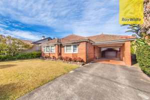 LARGE THREE BEDROOM HOME IN QUIET POCKET OF NORTHMEAD Northmead Parramatta Area Preview