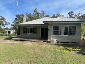 Peaceful And Tranquil Setting - Family Home on over 1/2 Acre Land Berrigan Berrigan Area Preview