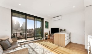 South Melbourne Apartment, close to the Contemporary Living Amenities !! South Melbourne Port Phillip Preview