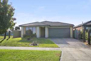 An Irresistible Family Dream Home in Blue Stone Estate Wyndham Vale Wyndham Area Preview