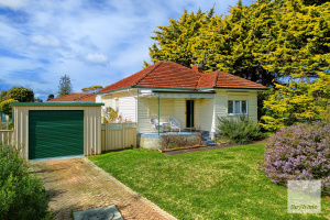 CLASSIC SOLAR PASSIVE ALL-ROUNDER ON CORNER LOT Orana Albany Area Preview