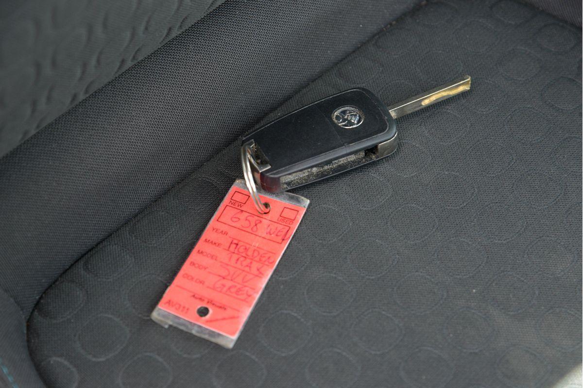 https://gumtreeau-dev-res.cloudinary.com/image/private/t_$_s-l1600/move/157238c4-c091-4fa3-9986-04f6edba4df5